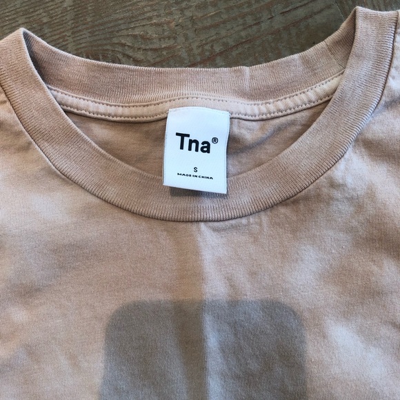 TNA Cropped Tee - Picture 2 of 4